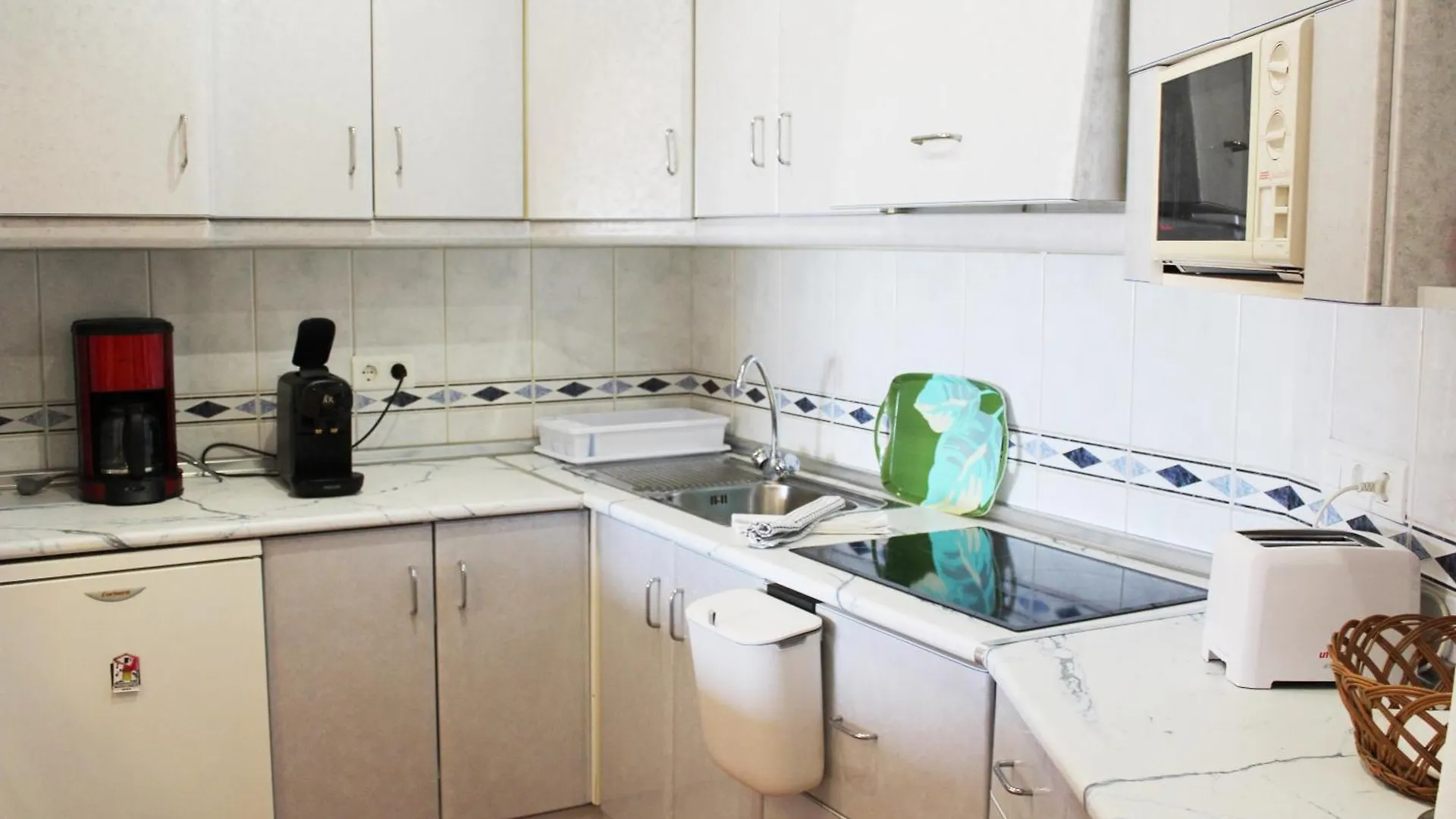 M & M Neptuno Torrecilla Beach Nerja Apartament